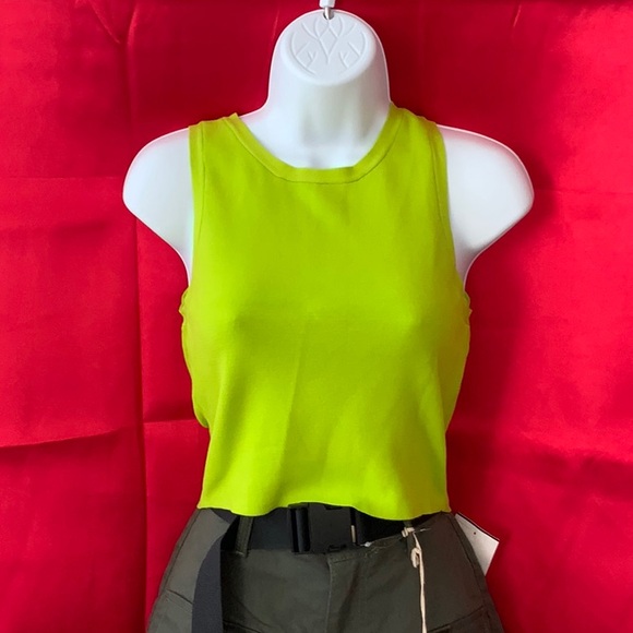 Two pieces - Picture 3 of 4